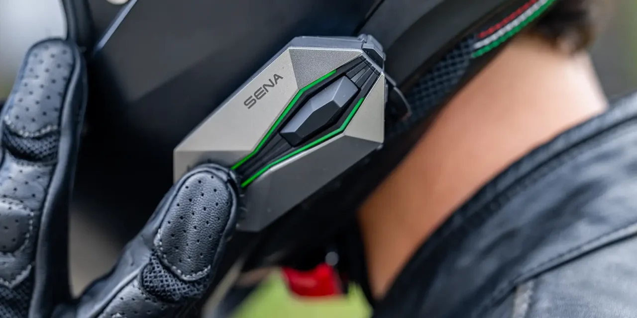 SENA 60X : le nouvel intercom moto premium pour les A2