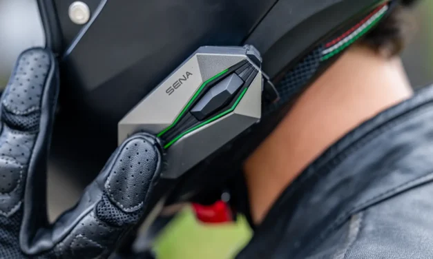 SENA 60X : le nouvel intercom moto premium pour les A2