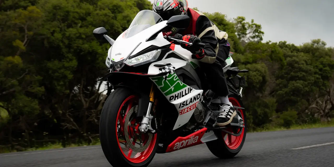 Aprilia RS 660 Phillip Island Tribute : une série spéciale née sur le circuit australien