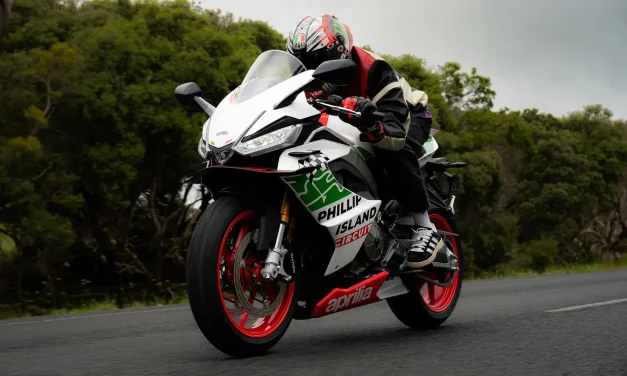 Aprilia RS 660 Phillip Island Tribute : une série spéciale née sur le circuit australien