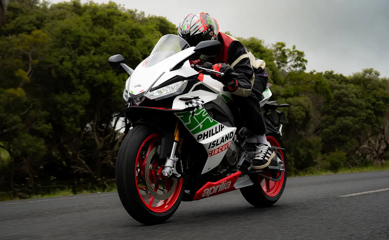 Aprilia RS 660 Phillip Island Tribute : une série spéciale née sur le circuit australien