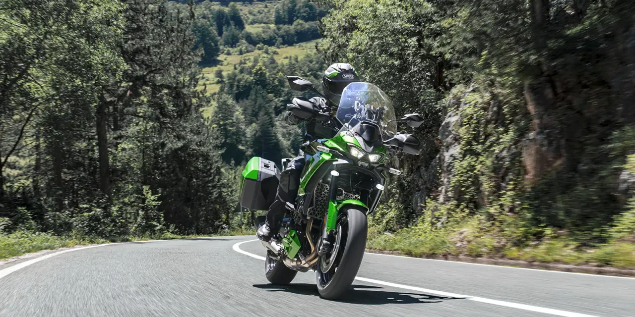 Kawasaki Versys 900 : trail routier 122 ch, version A2