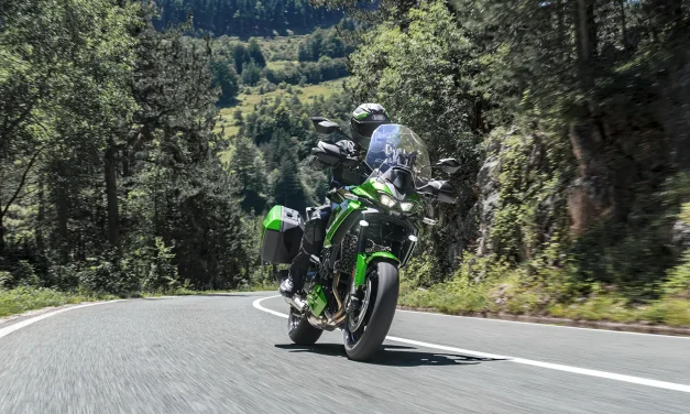 Kawasaki Versys 900 : trail routier 122 ch, version A2